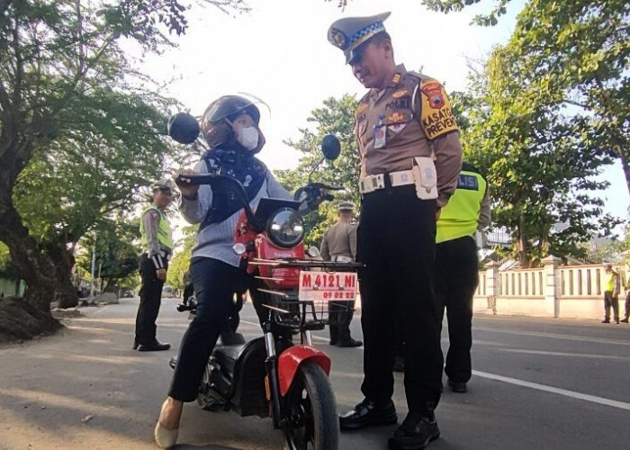 Satlantas Polres Pagaralam Imbau Pengguna Sepeda Listrik Patuhi Aturan Keselamatan