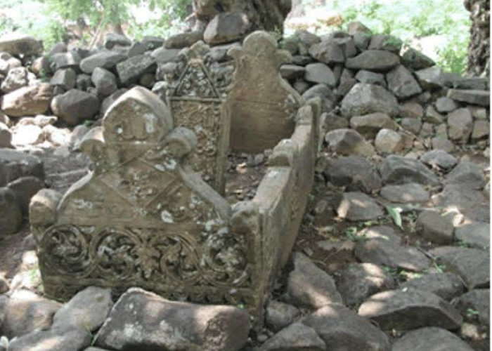 Banyak yang Belum Tahu! Ini Misteri Makam Kuno di Gunung Padang, Ada Apa?