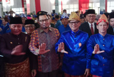 Suasana Hangat Paripurna HUT Empat Lawang Ke 19 Tahun, Dua Tokoh Politik Bersatu Demi Daerah