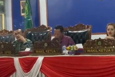 Ketua DPRD Merokok di Ruang Rapat, Darli Beri Klarifikasi: Itu Saat Istirahat Bukan Sidang Berlangsung