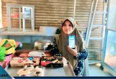 Bangkit dari Keterbatasan, Usaha Kue Tantiningsih Kini Mampu Topang Ekonomi Keluarga Berkat Sinergi Holding UM