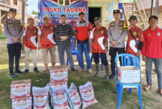 Hari Bhayangkara ke-80, Polres Empat Lawang Salurkan Bantuan Sosial untuk Korban Kebakaran di Talang Benteng