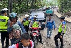 Proyek Tak Kunjung Tuntas, Satlantas Empat Lawang Kerahkan Personel Atur Kemacetan di Terowongan Tebing Tinggi